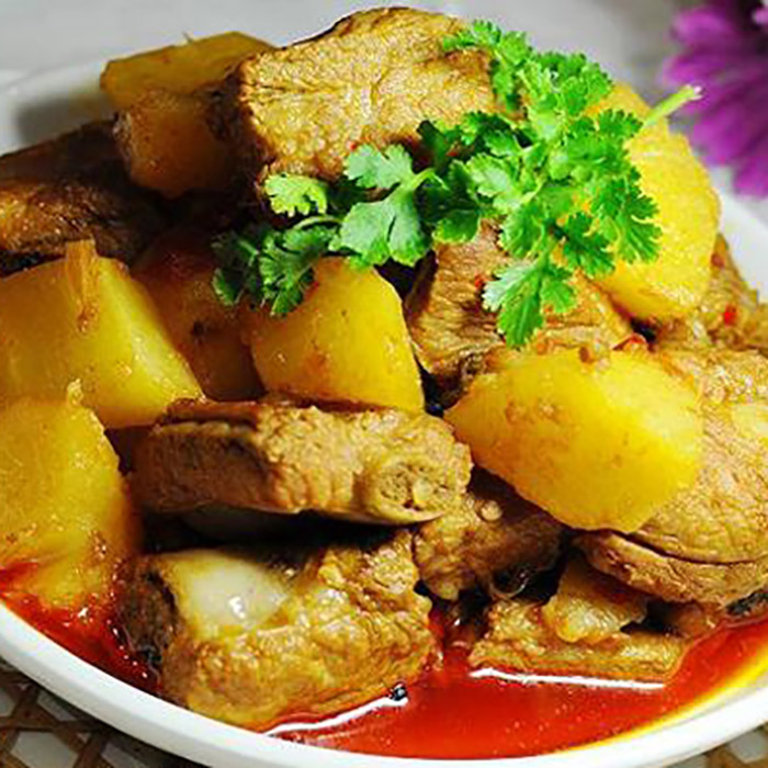 香辣排骨土(tǔ)豆塊